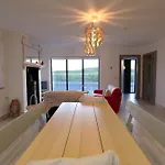 Side Four Bedroom By Travel Lets Homes