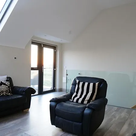 Villa No 5 Sandycove