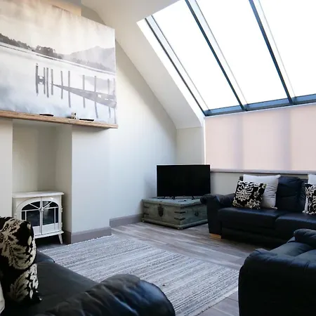 No 5 Sandycove فيلة