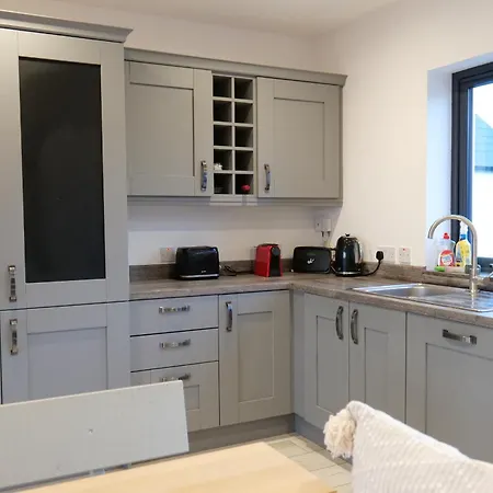 No 5 Sandycove Villa *