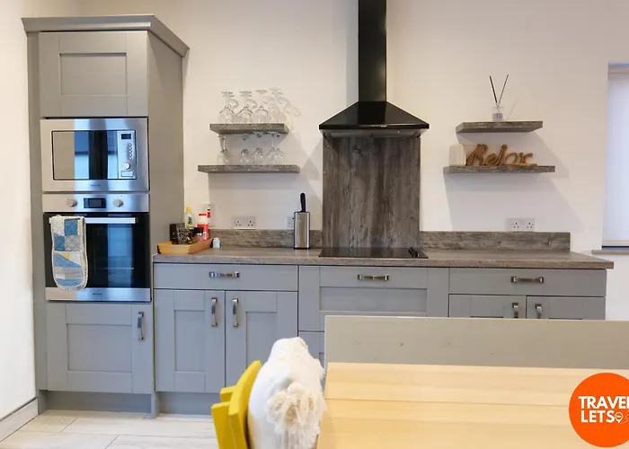 Villa No 5 Sandycove *